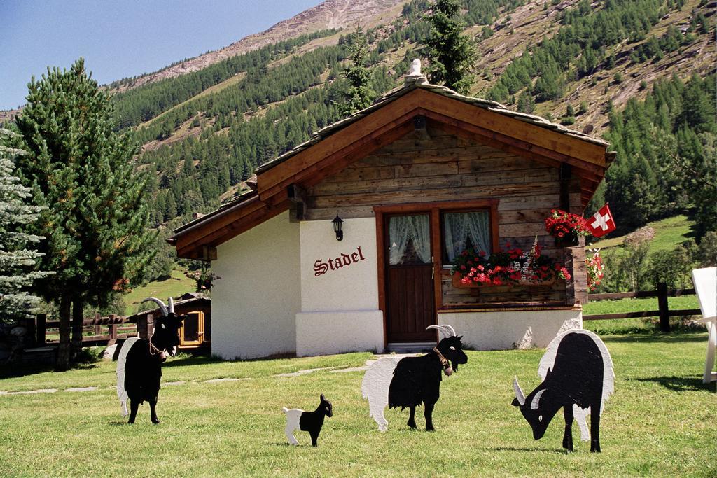 Haus Alpenstern Apartment Саас-Грунд Стая снимка