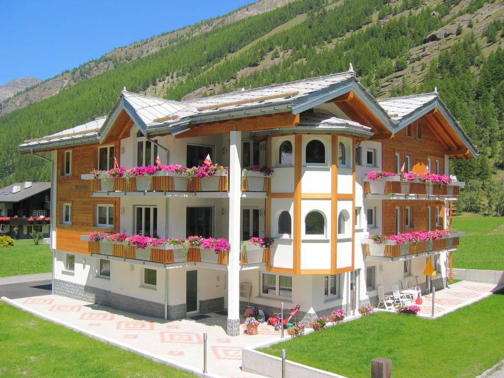 Haus Alpenstern Apartment Саас-Грунд Стая снимка