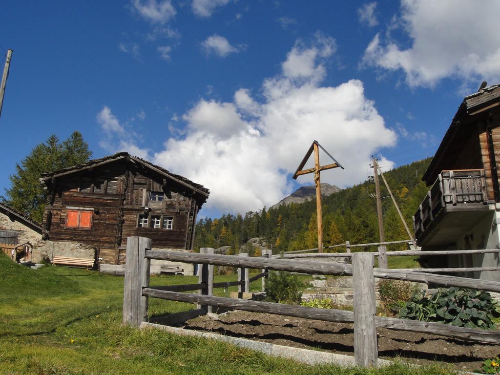 Haus Alpenstern Apartment Саас-Грунд Екстериор снимка