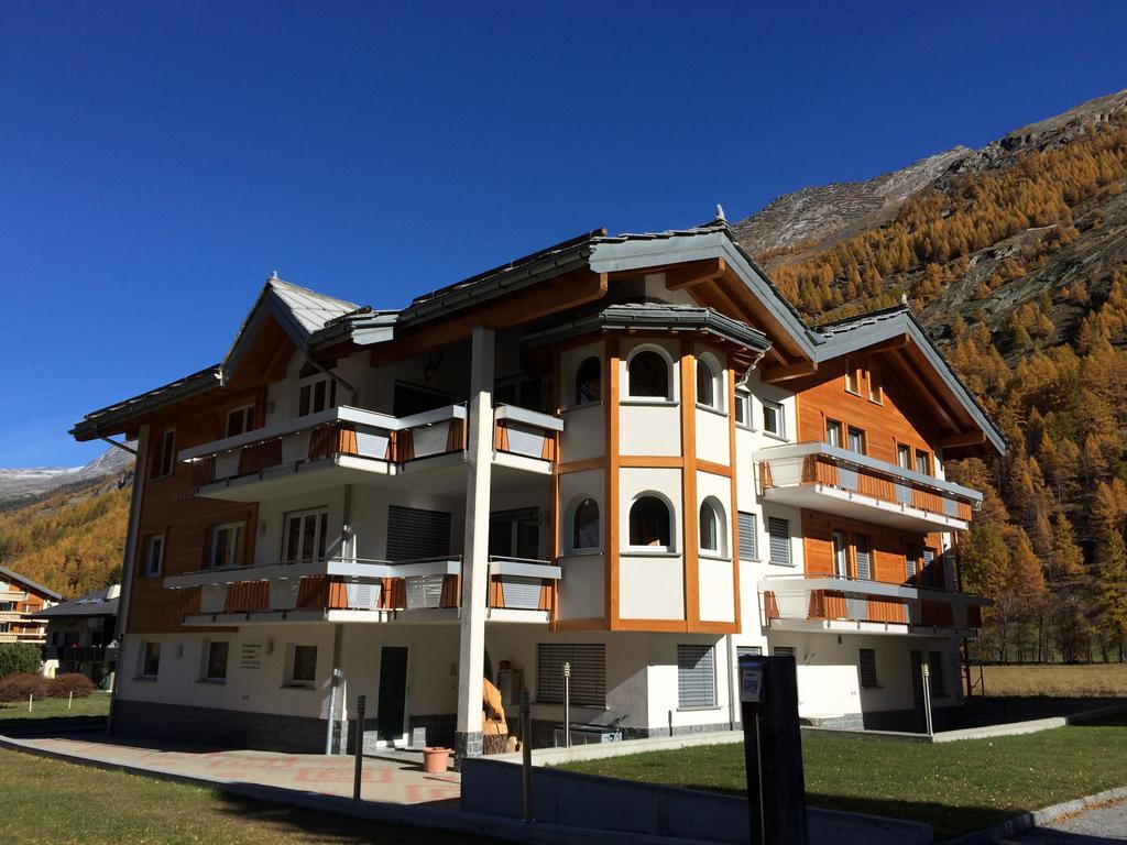 Haus Alpenstern Apartment Саас-Грунд Екстериор снимка