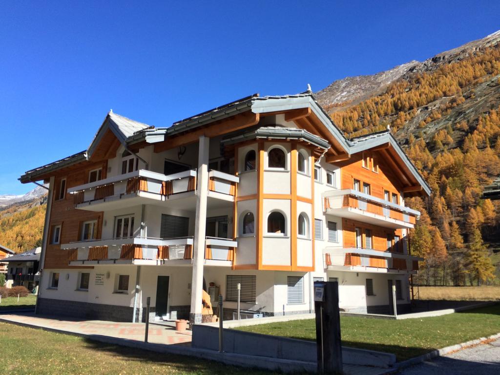 Haus Alpenstern Apartment Саас-Грунд Екстериор снимка