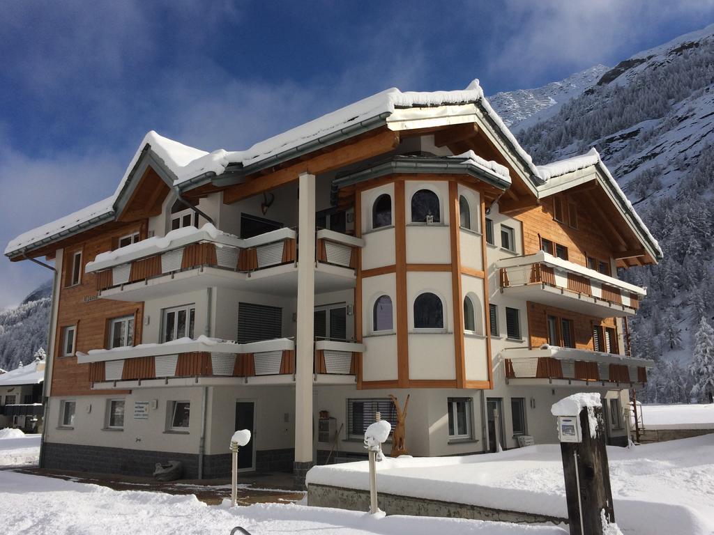 Haus Alpenstern Apartment Саас-Грунд Екстериор снимка